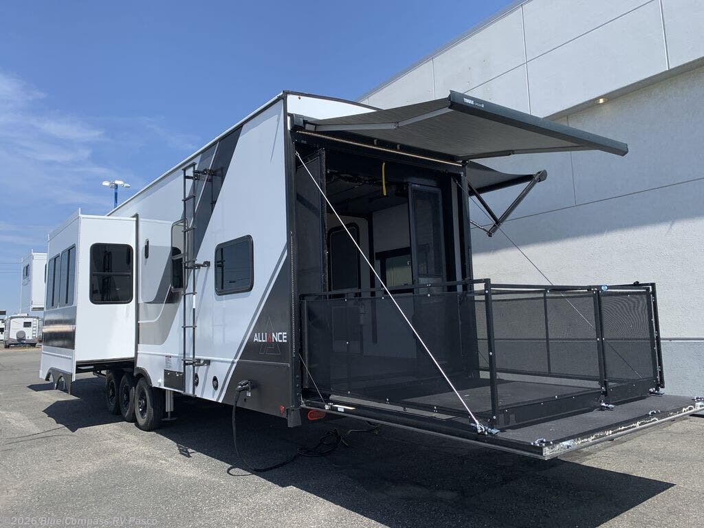 New 2025 Alliance RV Valor 44V14 available in Pasco, Washington