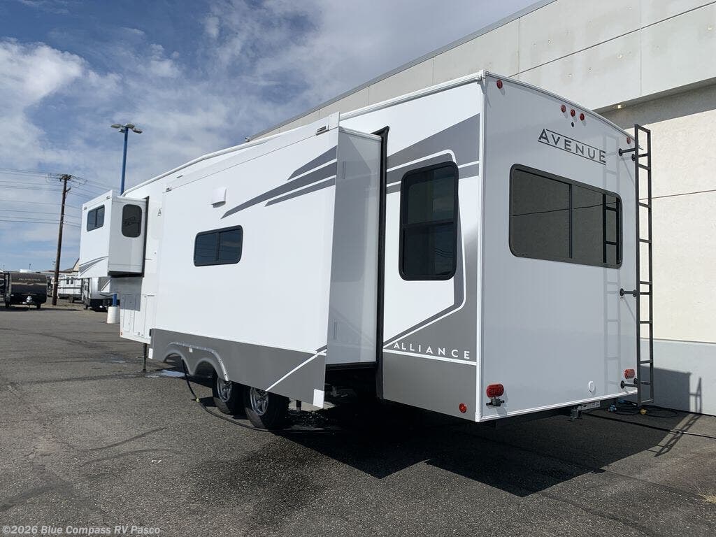 2026 Avenue 32RLS by Alliance RV from Blue Compass RV Pasco in Pasco, Washington
