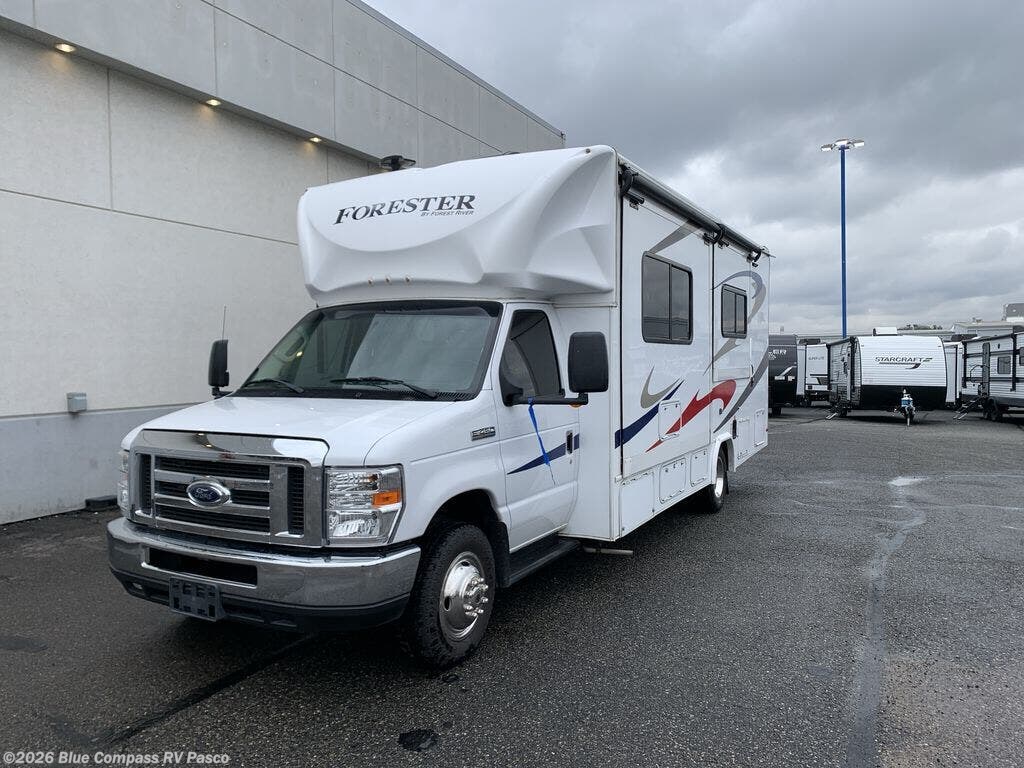 2019 Forest River Forester 2421DS - Used Class C For Sale by Blue Compass RV Pasco in Pasco, Washington