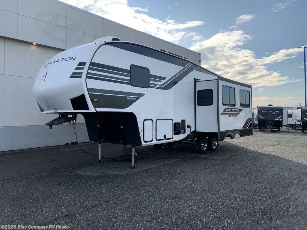 New 2026 Grand Design Reflection 100 Series 28RL available in Pasco, Washington