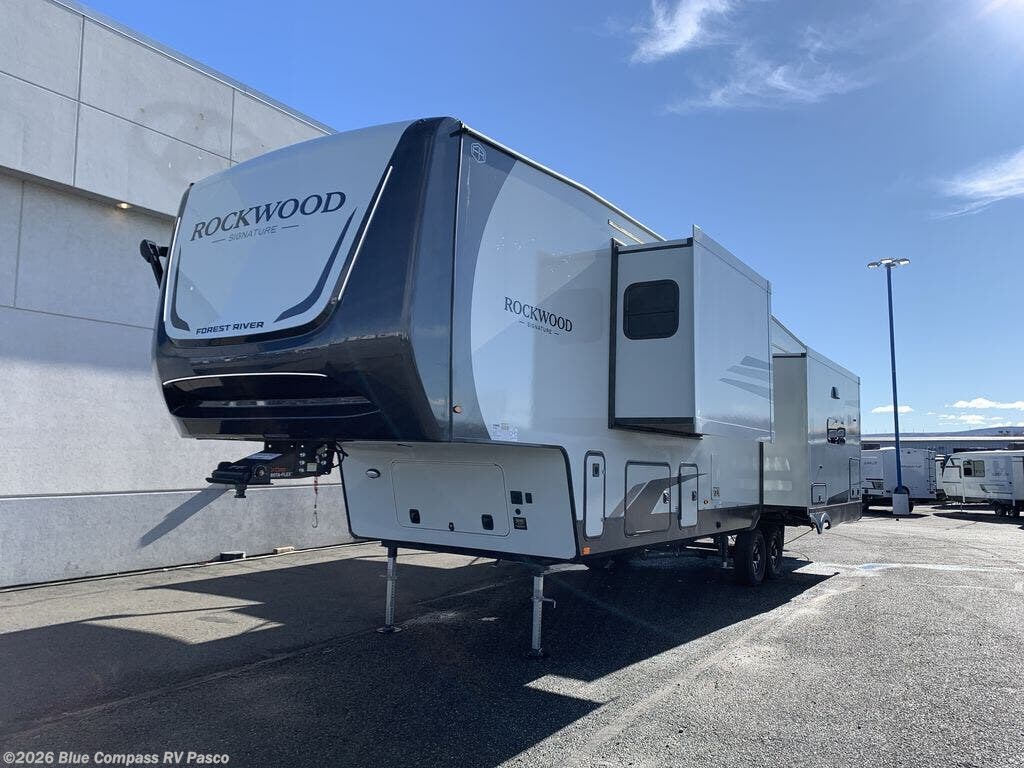 2026 Rockwood Signature 401SFB by Forest River from Blue Compass RV Pasco in Pasco, Washington