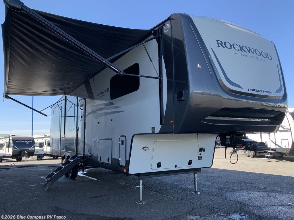 2026 Rockwood Signature 404SRK by Forest River from Blue Compass RV Pasco in Pasco, Washington