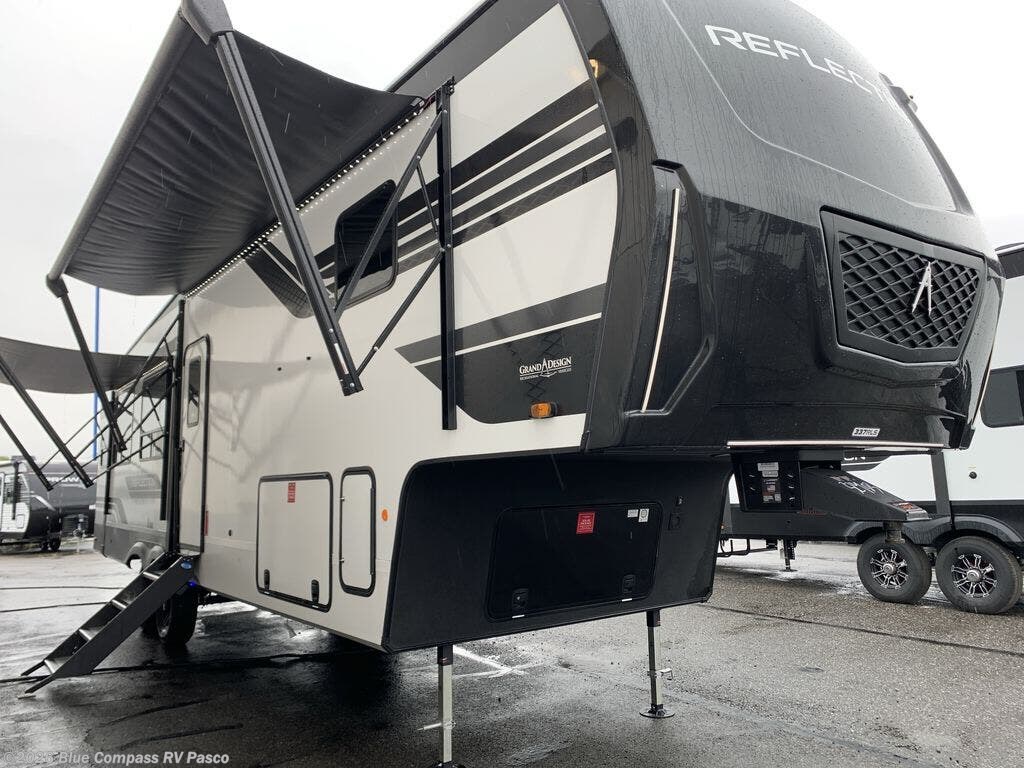 2026 Reflection 337RLS by Grand Design from Blue Compass RV Pasco in Pasco, Washington