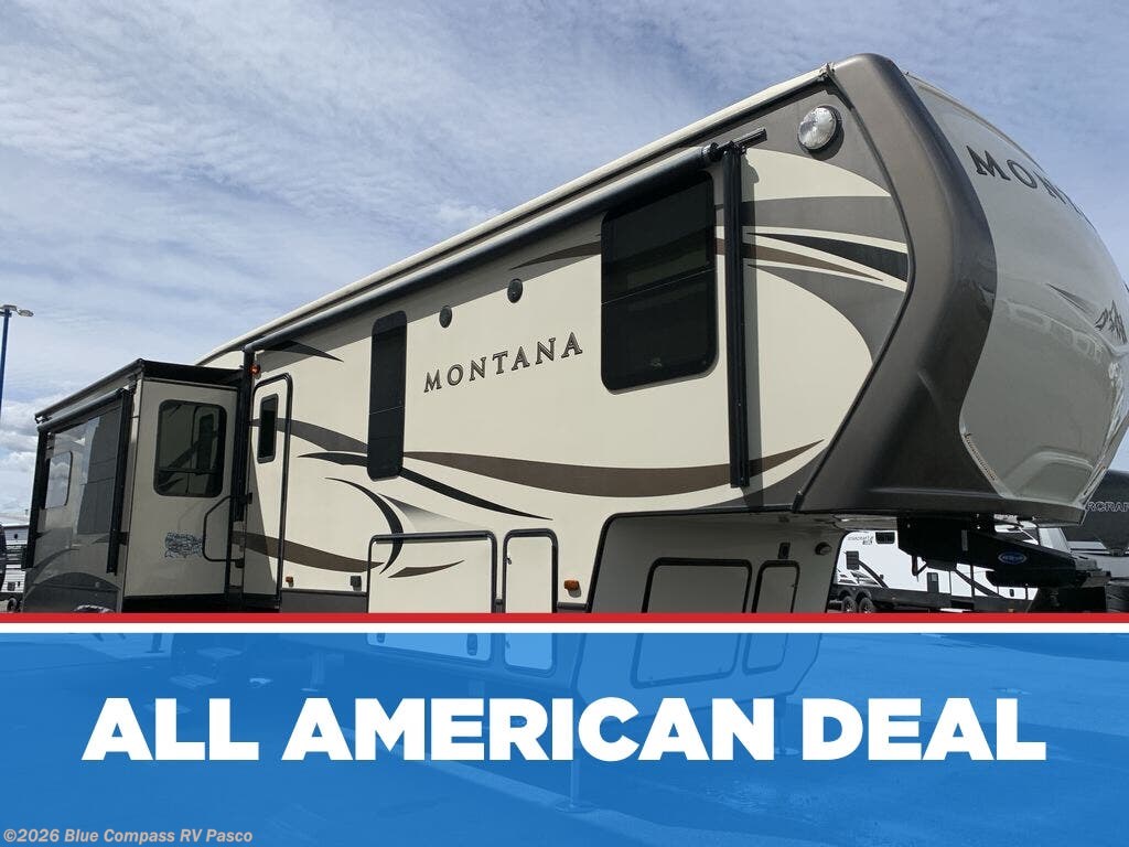 2017 Keystone Montana 3440 RL - Used Fifth Wheel For Sale by Blue Compass RV Pasco in Pasco, Washington features Slideout