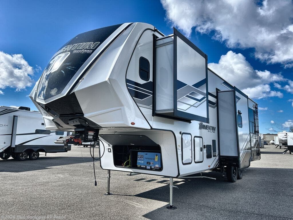 2026 Momentum G-Class 320G by Grand Design from Blue Compass RV Pasco in Pasco, Washington