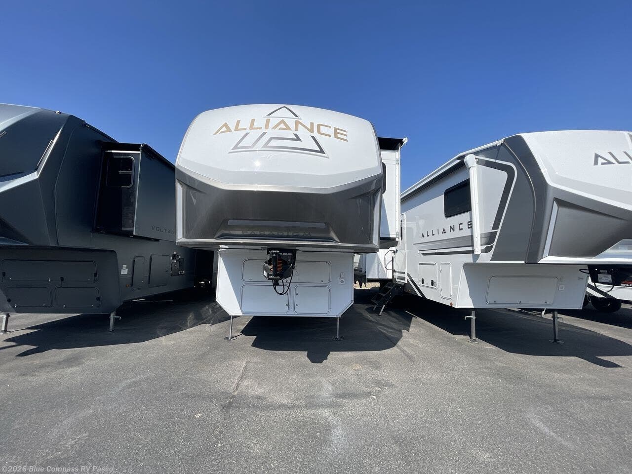 New 2026 Alliance RV Paradigm 340RL available in Pasco, Washington