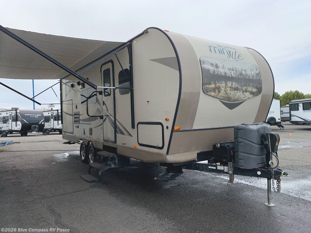 Used 2018 Forest River Rockwood Mini Lite 2507S available in Pasco, Washington