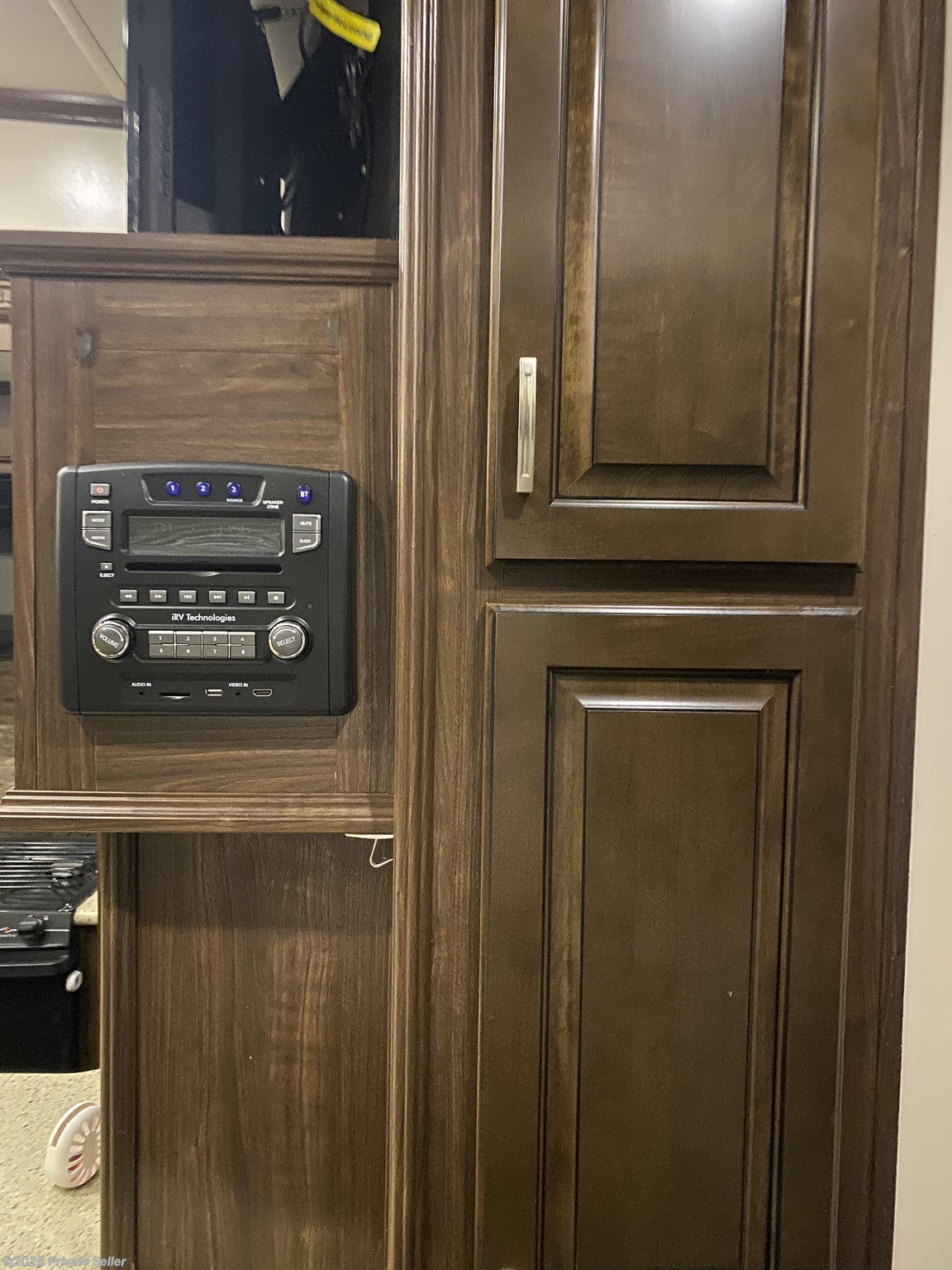 2015 Heartland Gateway 3650BH Two bedroom & 1 1/2 bath (Rear Bunkhouse