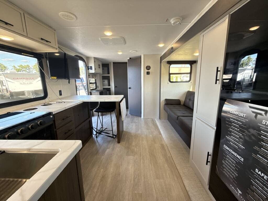 2026 Avenger 25MKO by Prime Time from Ashley Marine & RV in Panama City, Florida