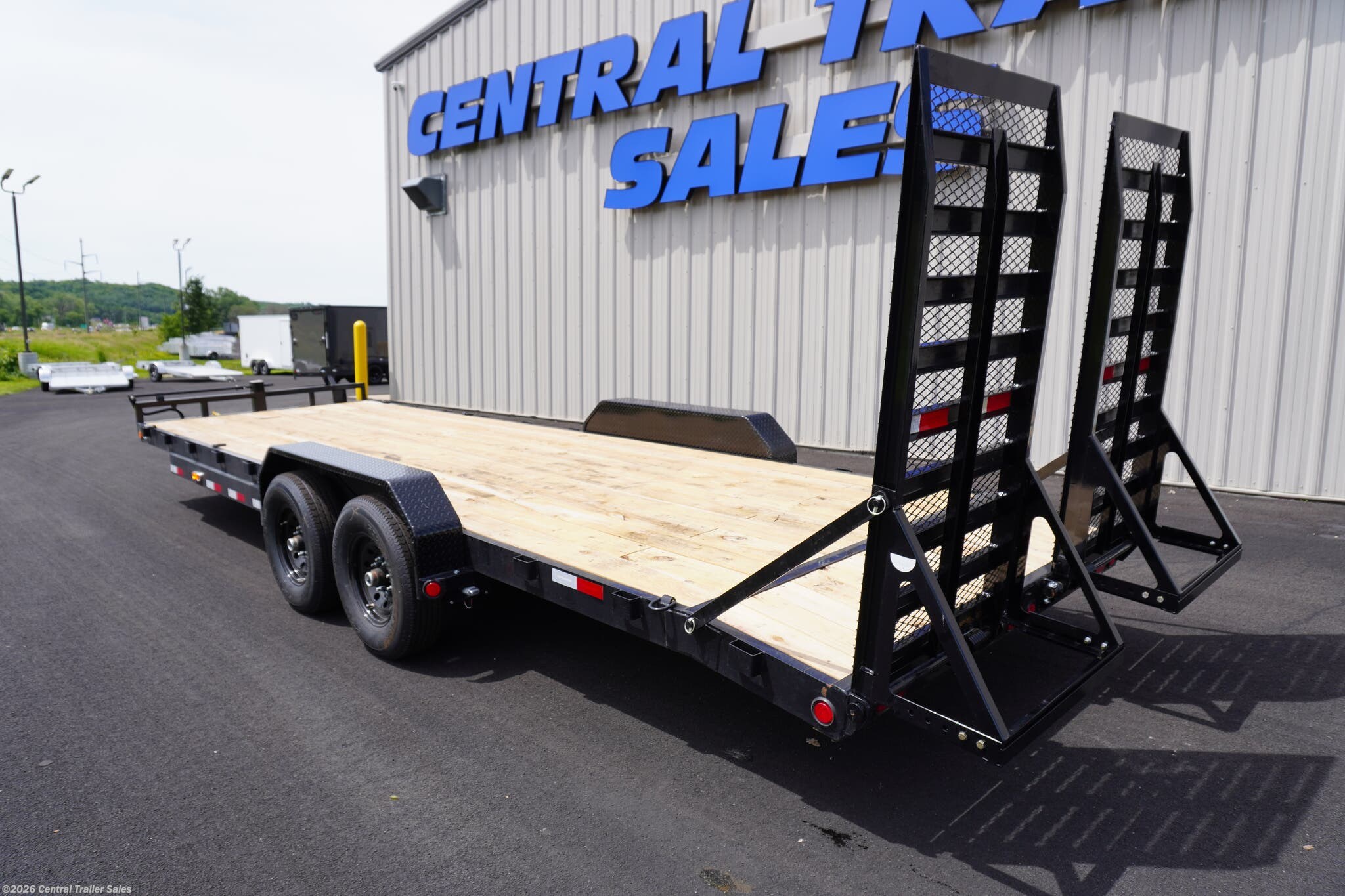 2026 CC 83"x24' Equipment Trailer by PJ Trailers from Central Trailer Sales in Jordan, Minnesota