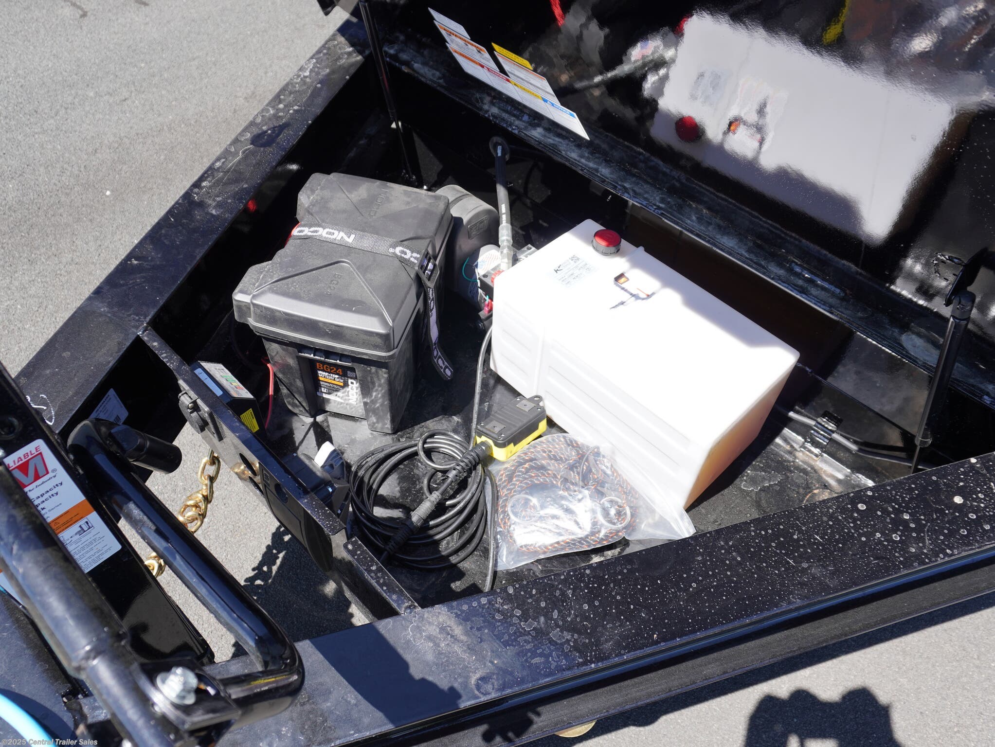 New 2026 PJ Trailers DT 83&quot;x14ft Low Pro Telescopic Dump, 14k GVWR available in Jordan, Minnesota