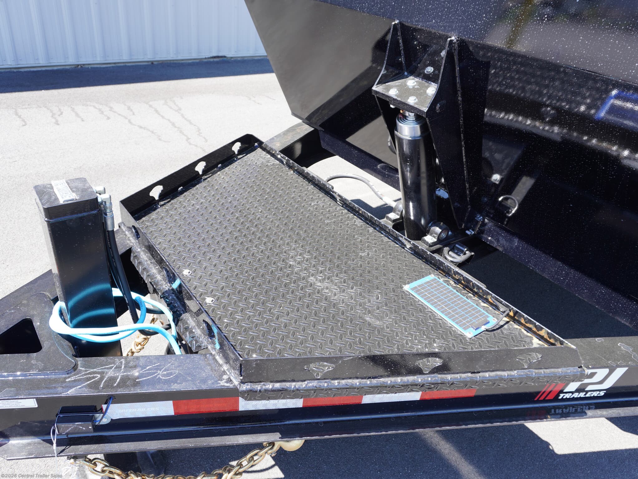 2026 DT1 83"x14ft Dump by PJ Trailers from Central Trailer Sales in Jordan, Minnesota