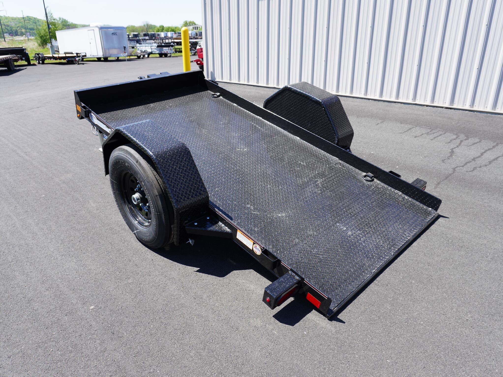 New 2025 Diamond C DSA 107 59"x10ft Tilt available in Jordan, Minnesota