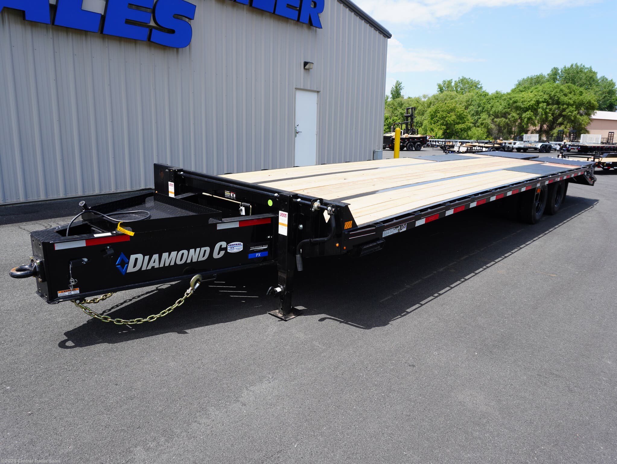 2025 Diamond C PX 32' 25.9K GVWR Deckover Trailer W/ Max Ramps