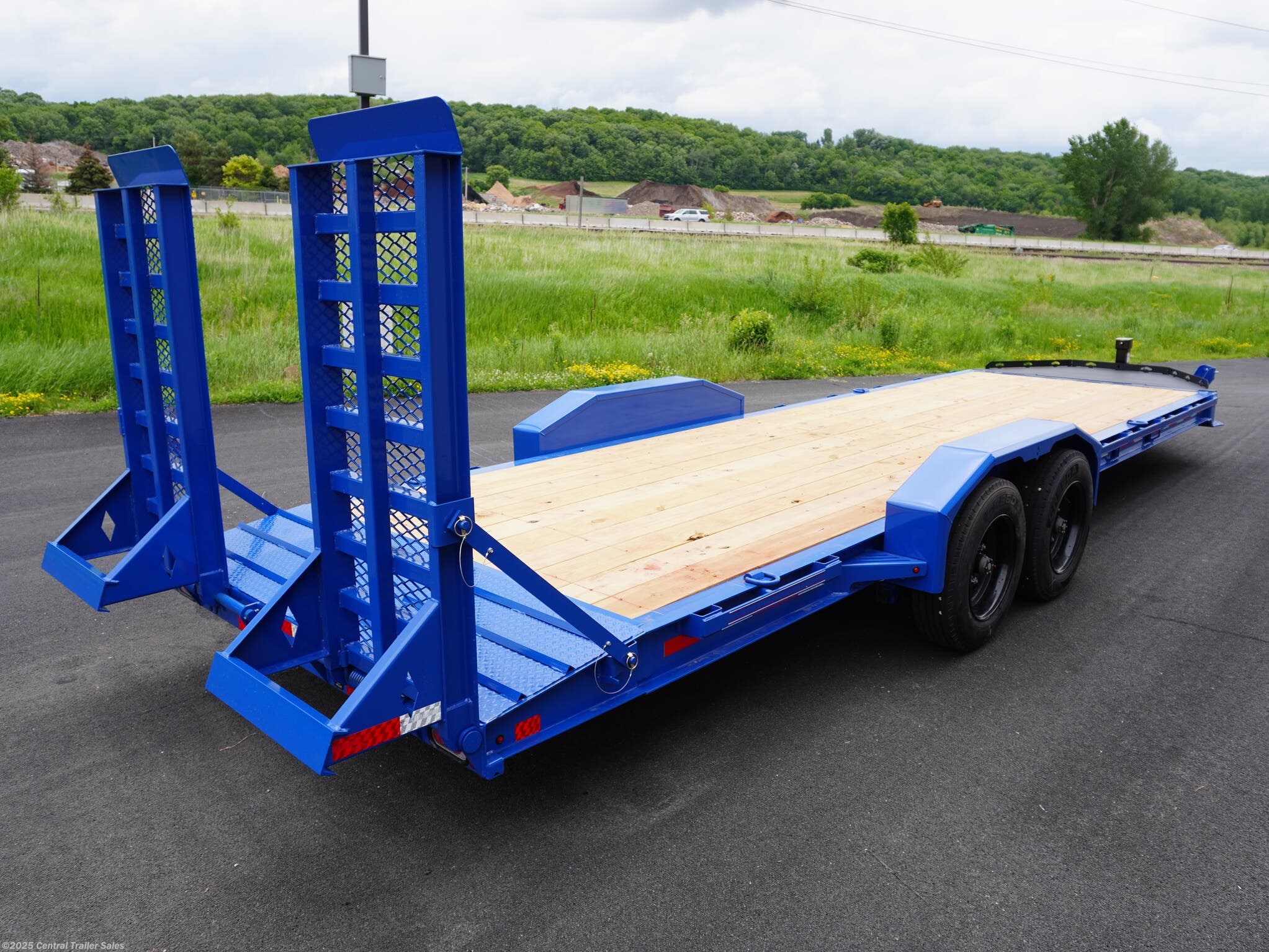 nowelcamp 「SLIDE-SIDETOP25」 2025 Diamond C LPX 207 24ft Equipment Trailer