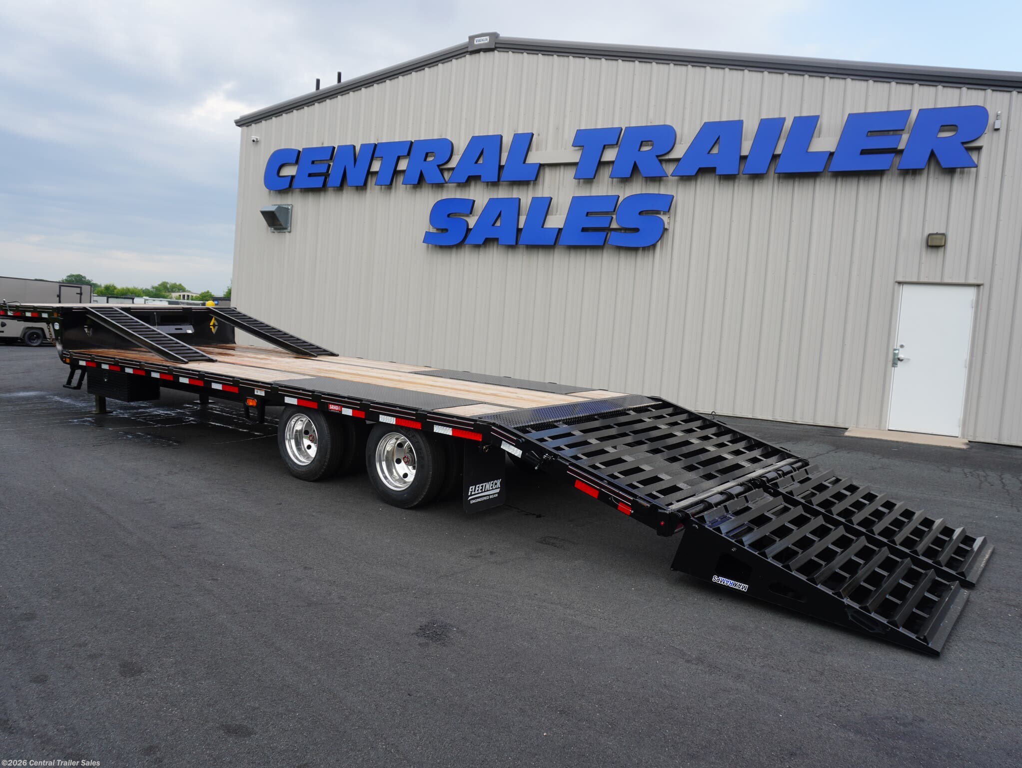New 2025 Diamond C SDX212 28ft Step Deck Trailer available in Jordan, Minnesota