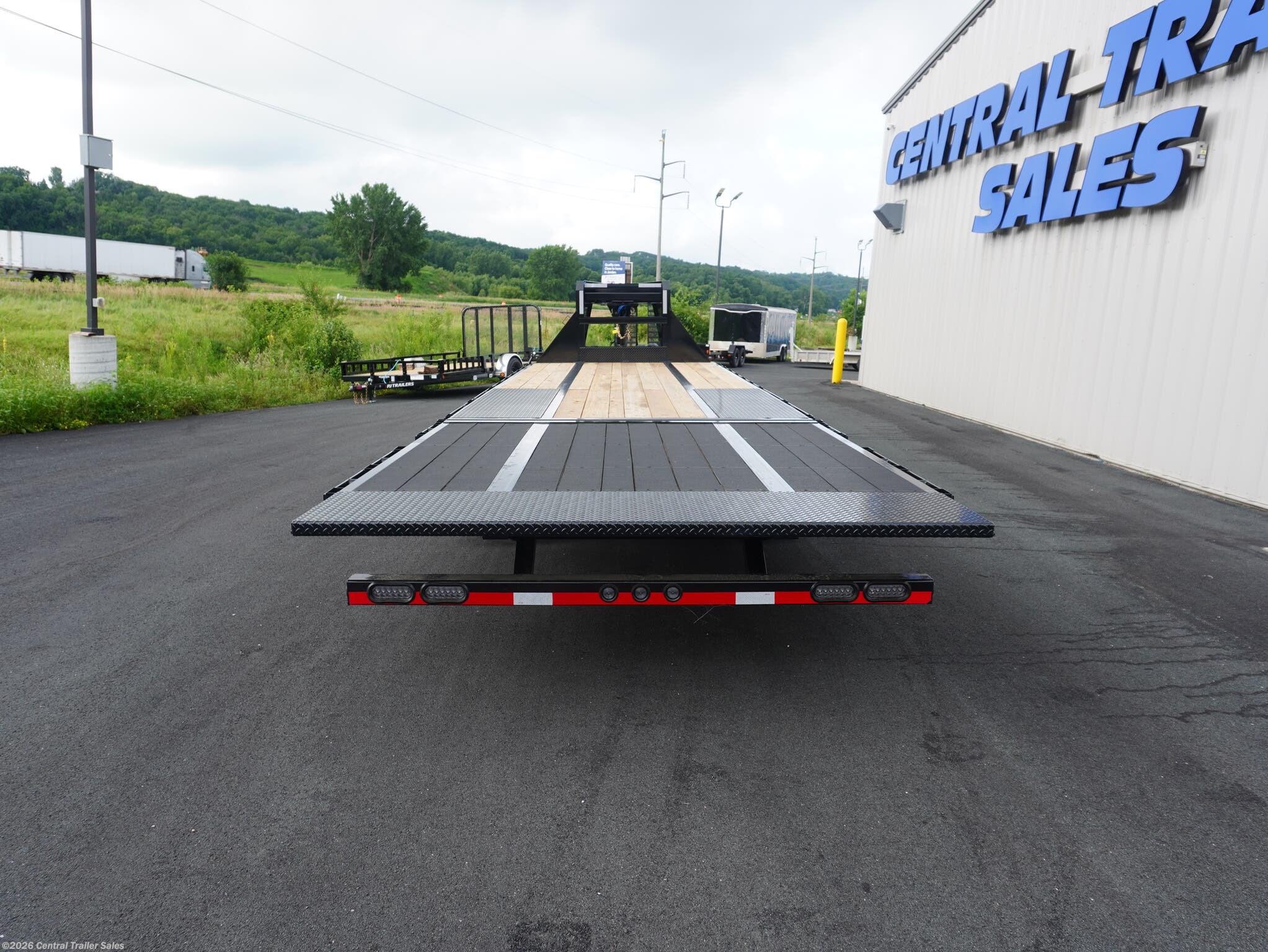 New 2025 Load Trail GL 32ft Gooseneck Deckover available in Jordan, Minnesota