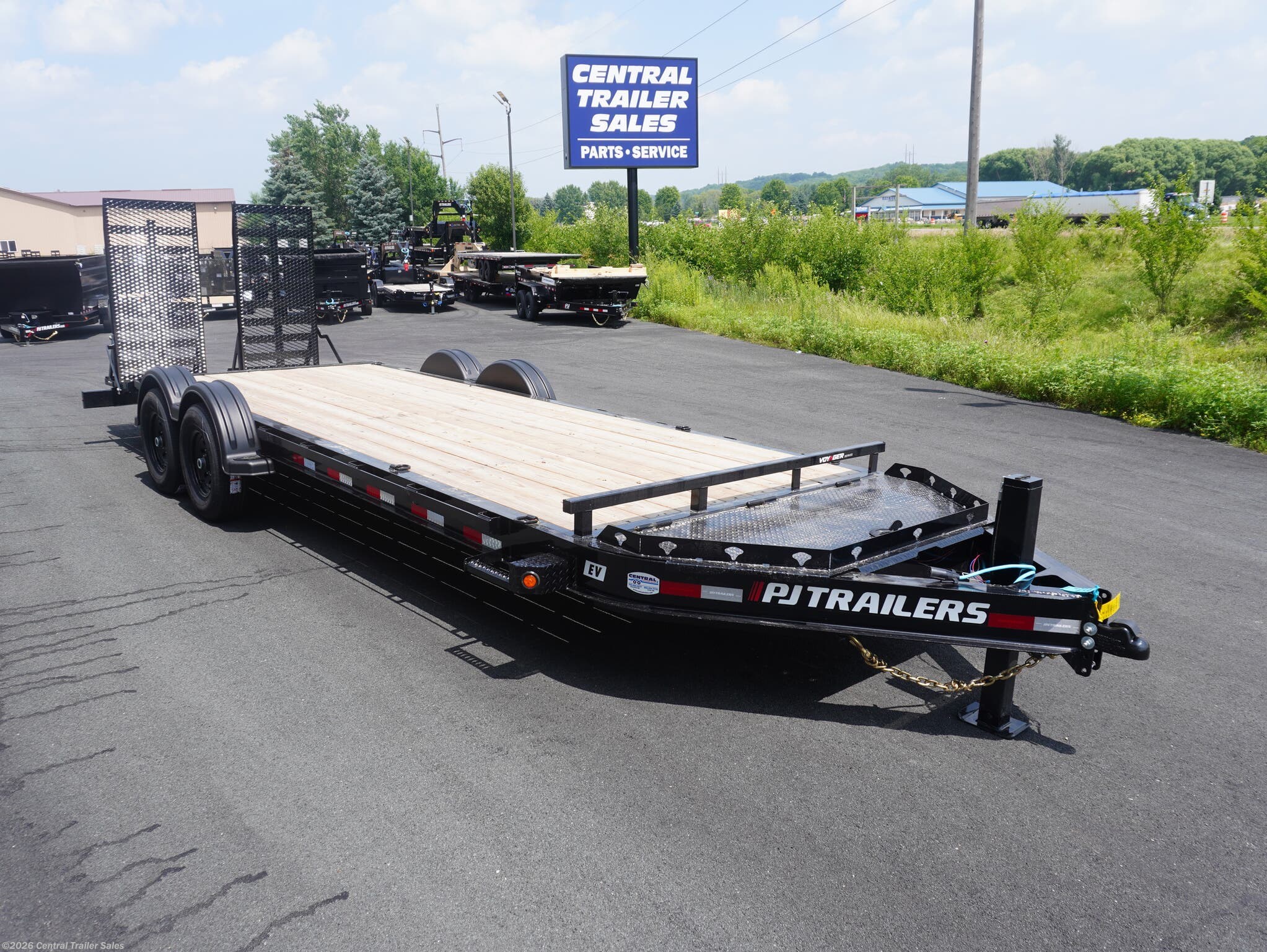 2026 PJ Trailers EV 22ft Equipment Trailer - New Equipment Trailer for sale by Central Trailer Sales in Jordan, Minnesota