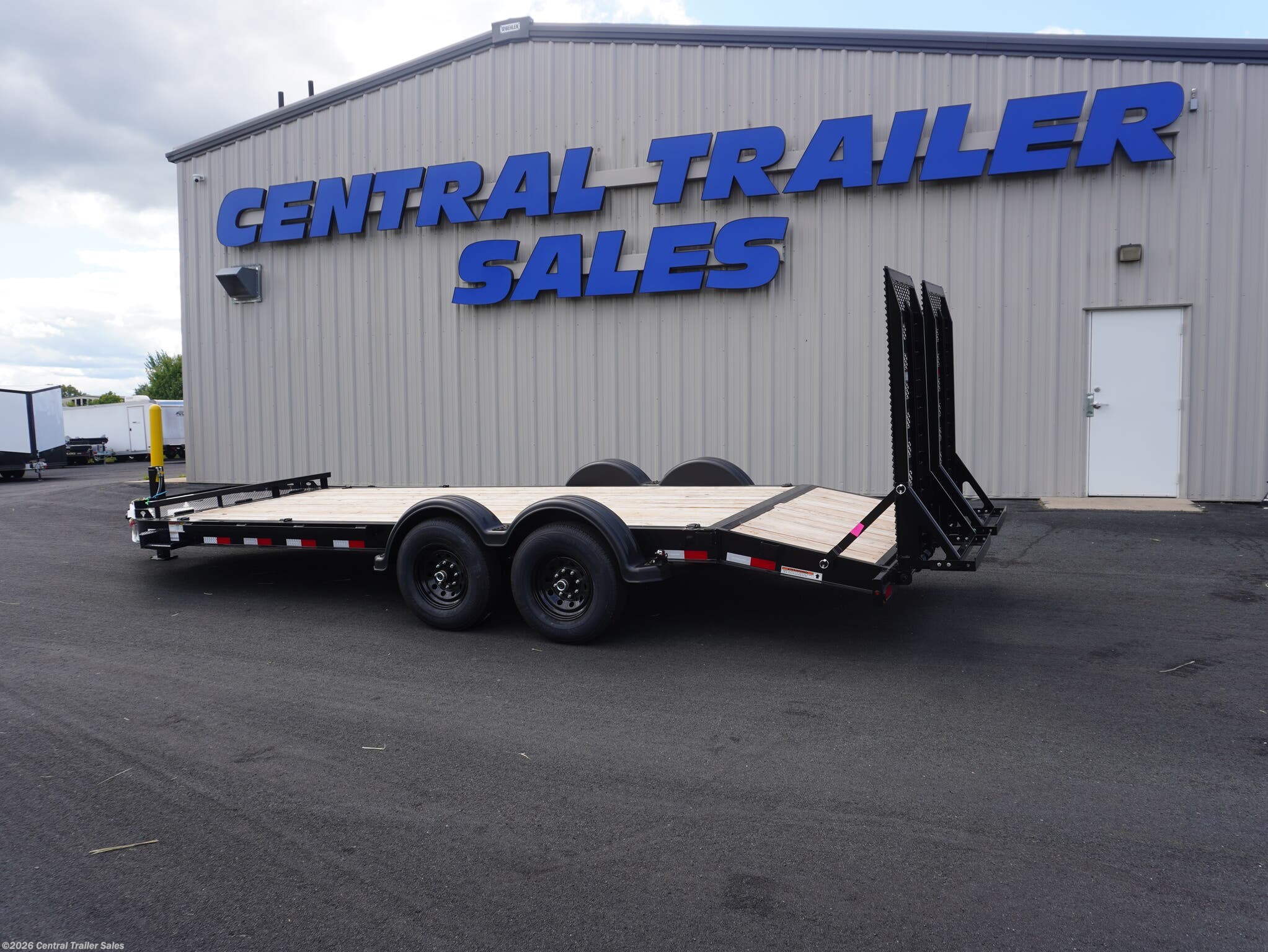 2026 PJ Trailers EV 20ft Equipment Trailer - New Equipment Trailer for sale by Central Trailer Sales in Jordan, Minnesota