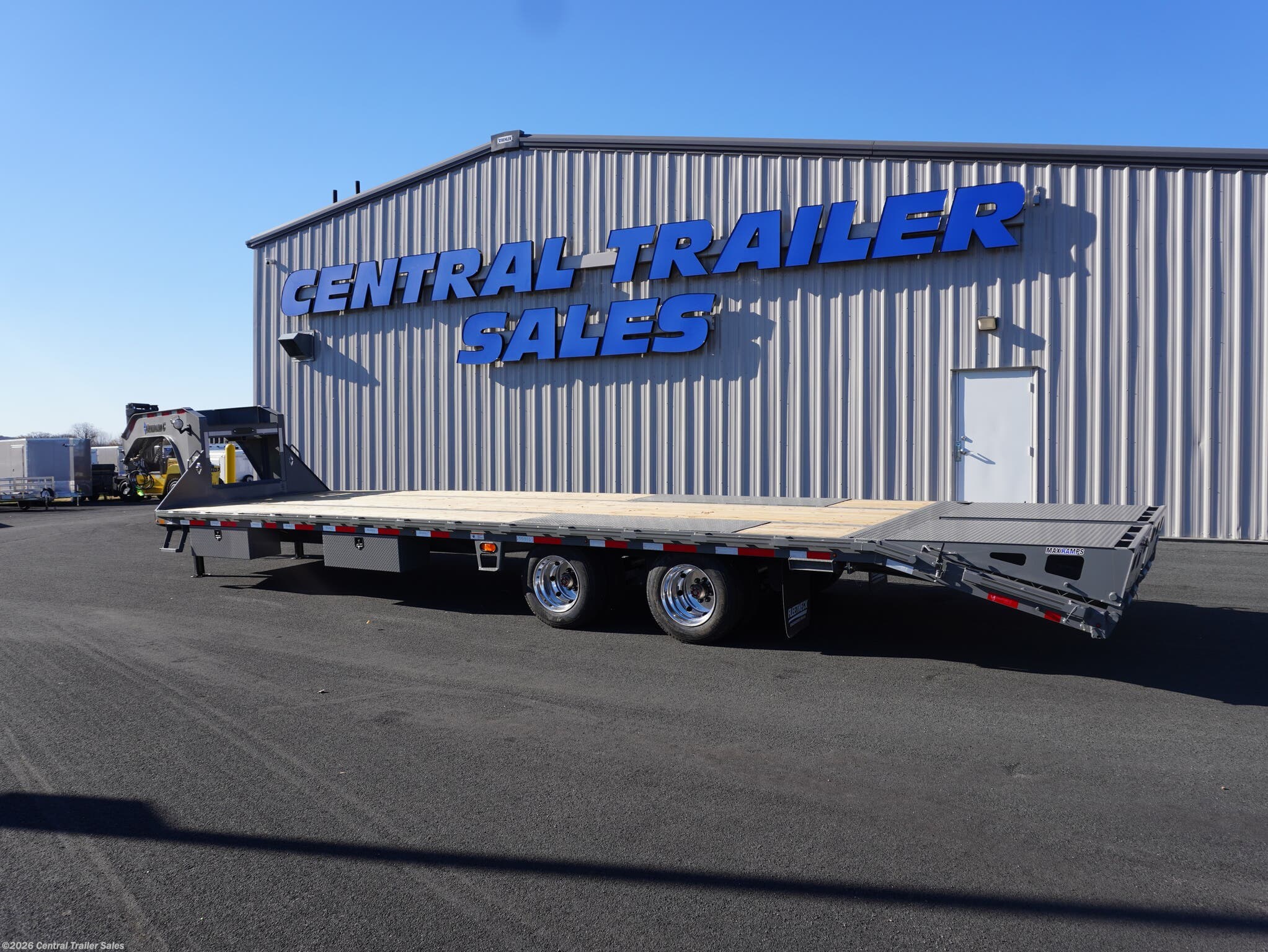 2026 Diamond C FMAX212 32ft Gooseneck Deckover - New Deckover/Flat Deck Trailer for sale by Central Trailer Sales in Jordan, Minnesota