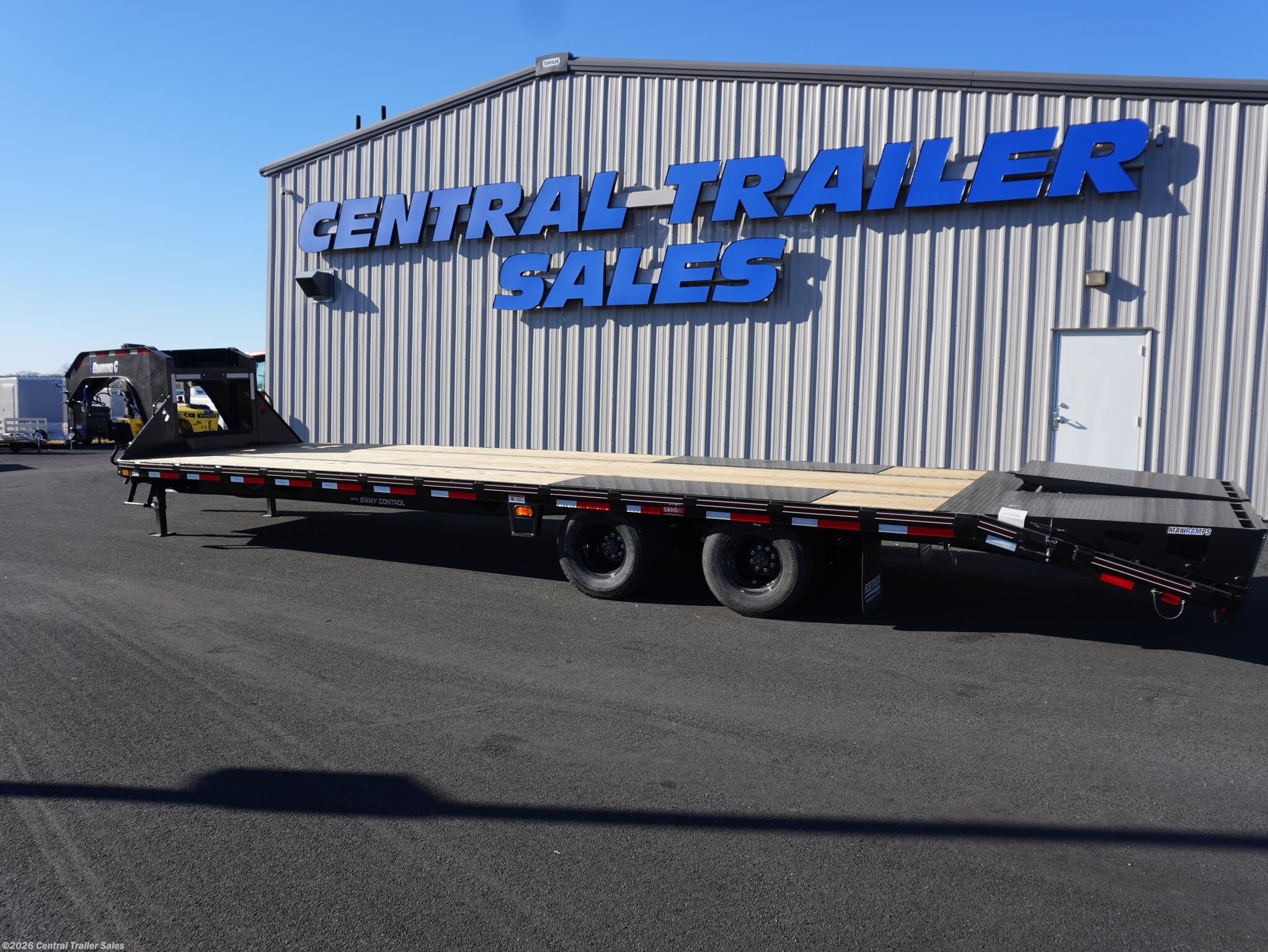 2026 Diamond C FMAX210 32ft Gooseneck Deckover - New Deckover/Flat Deck Trailer for sale by Central Trailer Sales in Jordan, Minnesota