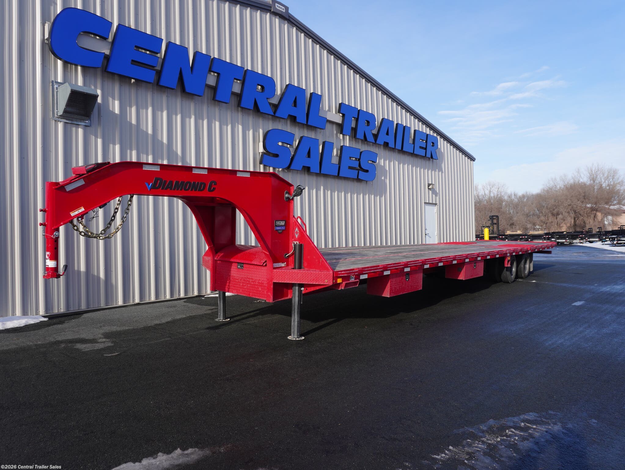 2025 Diamond C FMAX 40'  Gooseneck 25.9K GVWR