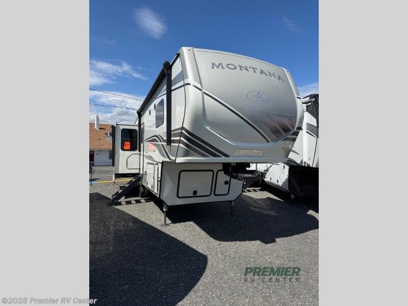 2022 Montana 3121RL by Keystone from Premier RV Center in Lewiston, Idaho