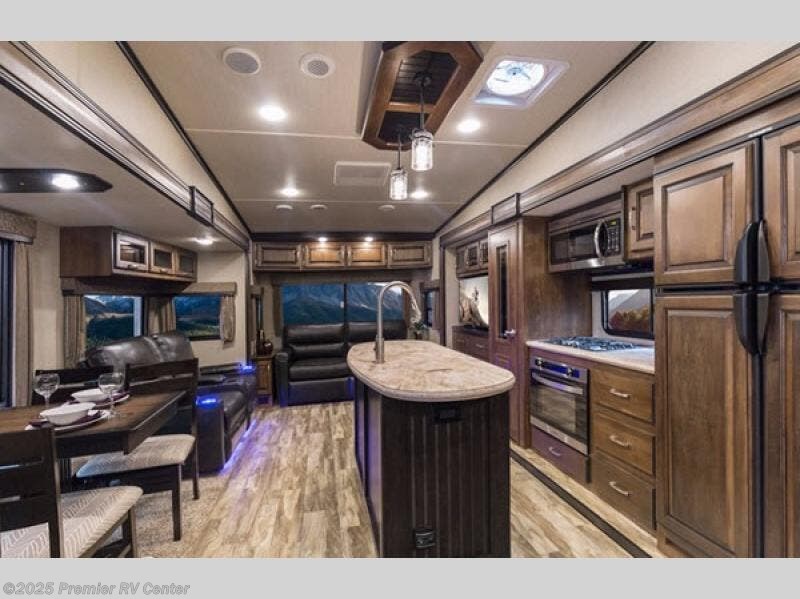 2018 Reflection 337RLS by Grand Design from Premier RV Center in Lewiston, Idaho