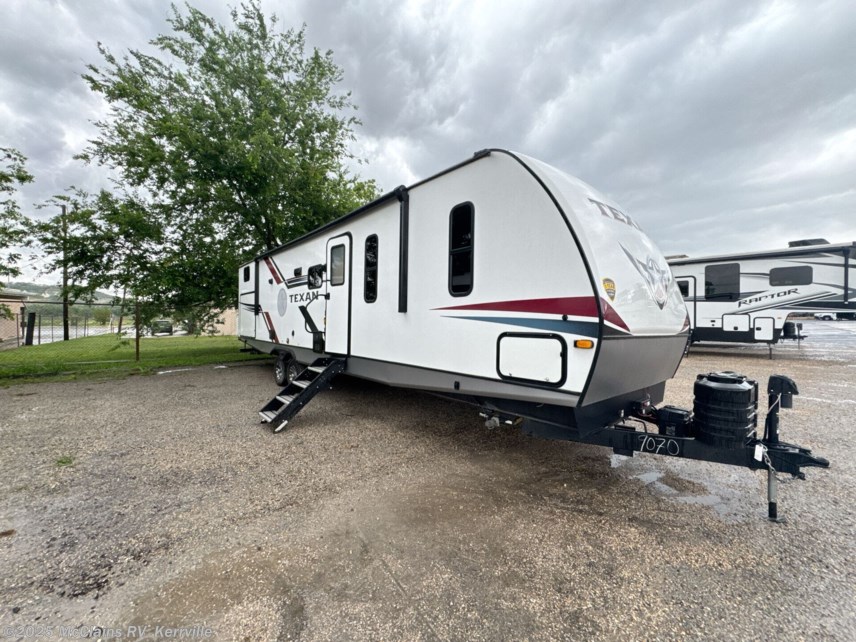 Used 2024 CrossRoads Volante TEXAN 34BH available in Kerrville, Texas