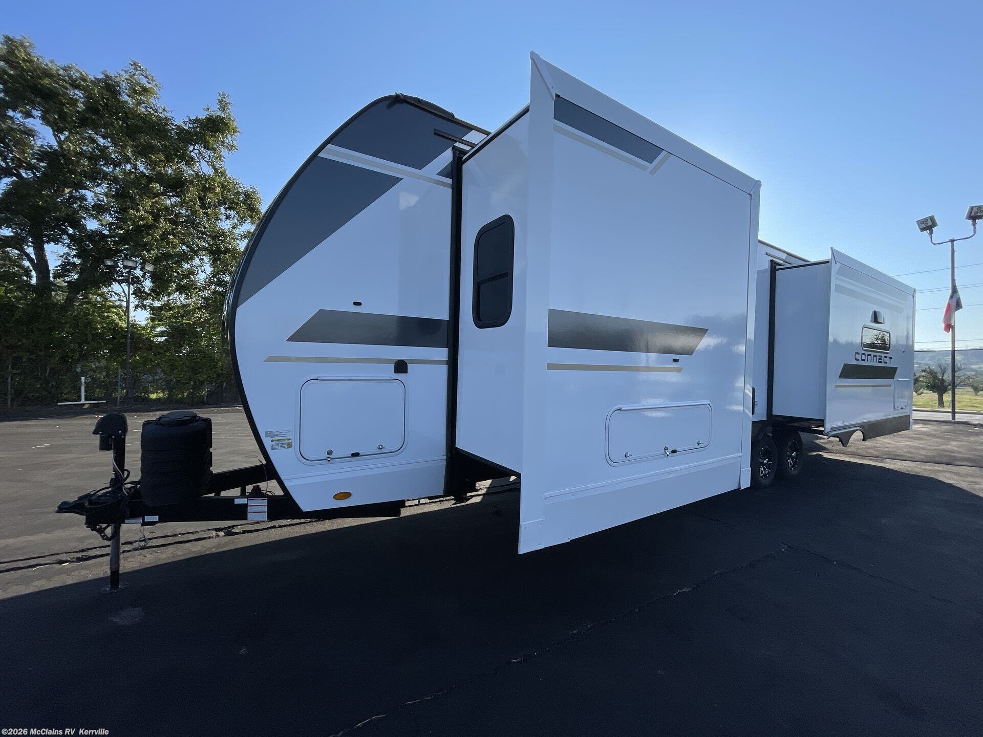 2026 K-Z Connect 313MK - New Travel Trailer For Sale by McClains RV  in Kerrville, Texas