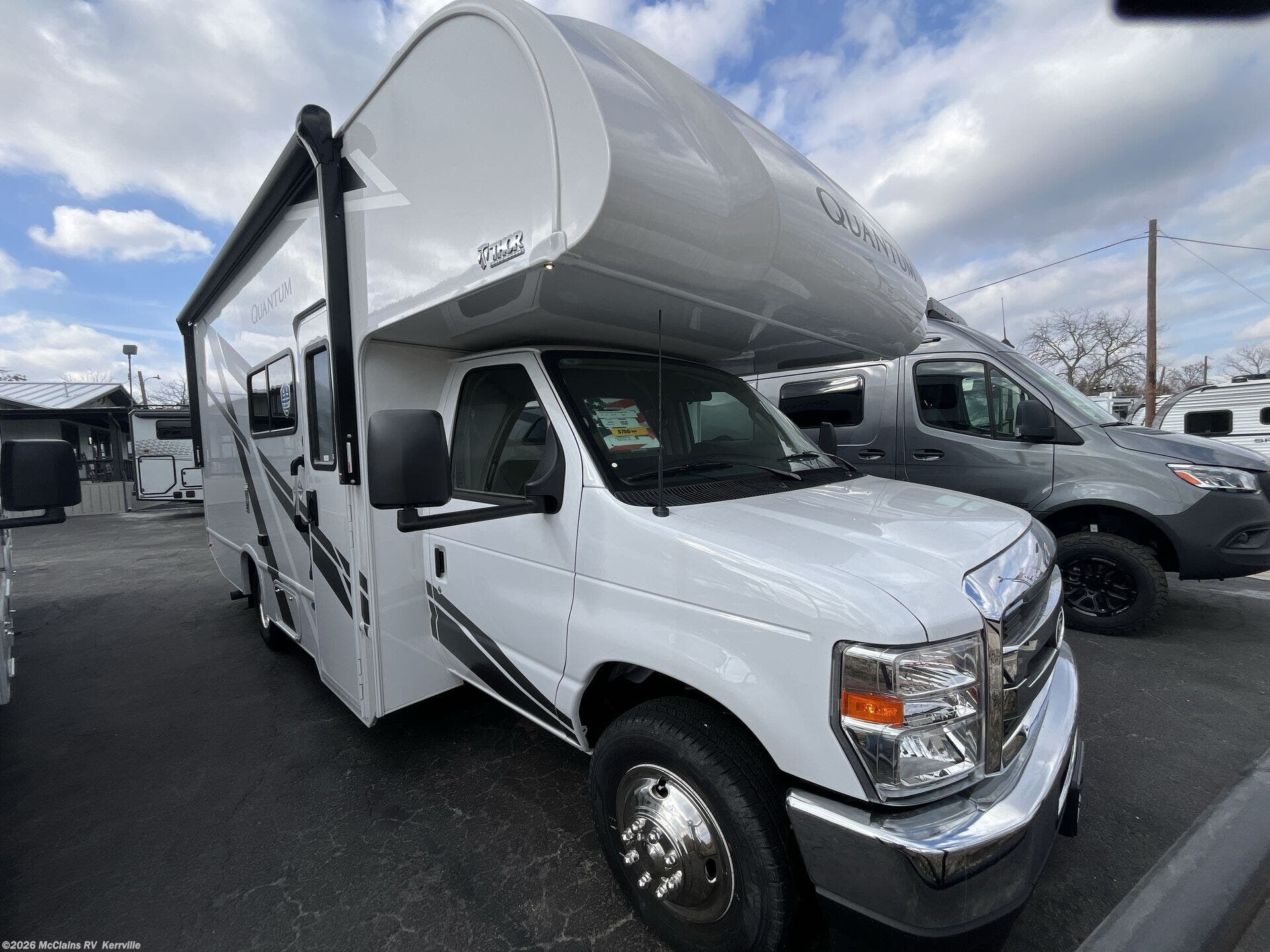 2026 Quantum LZ22 by Thor Motor Coach from McClains RV  in Kerrville, Texas