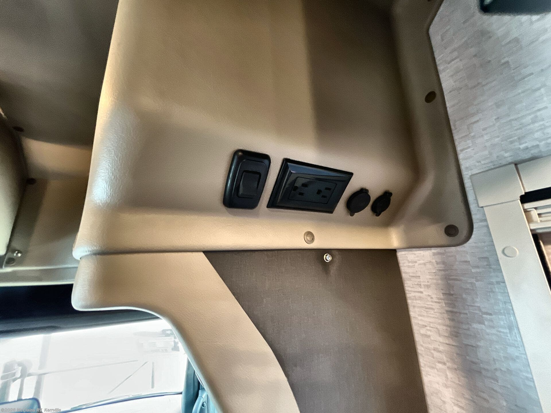 New 2027 Winnebago Ekko 23B available in Kerrville, Texas