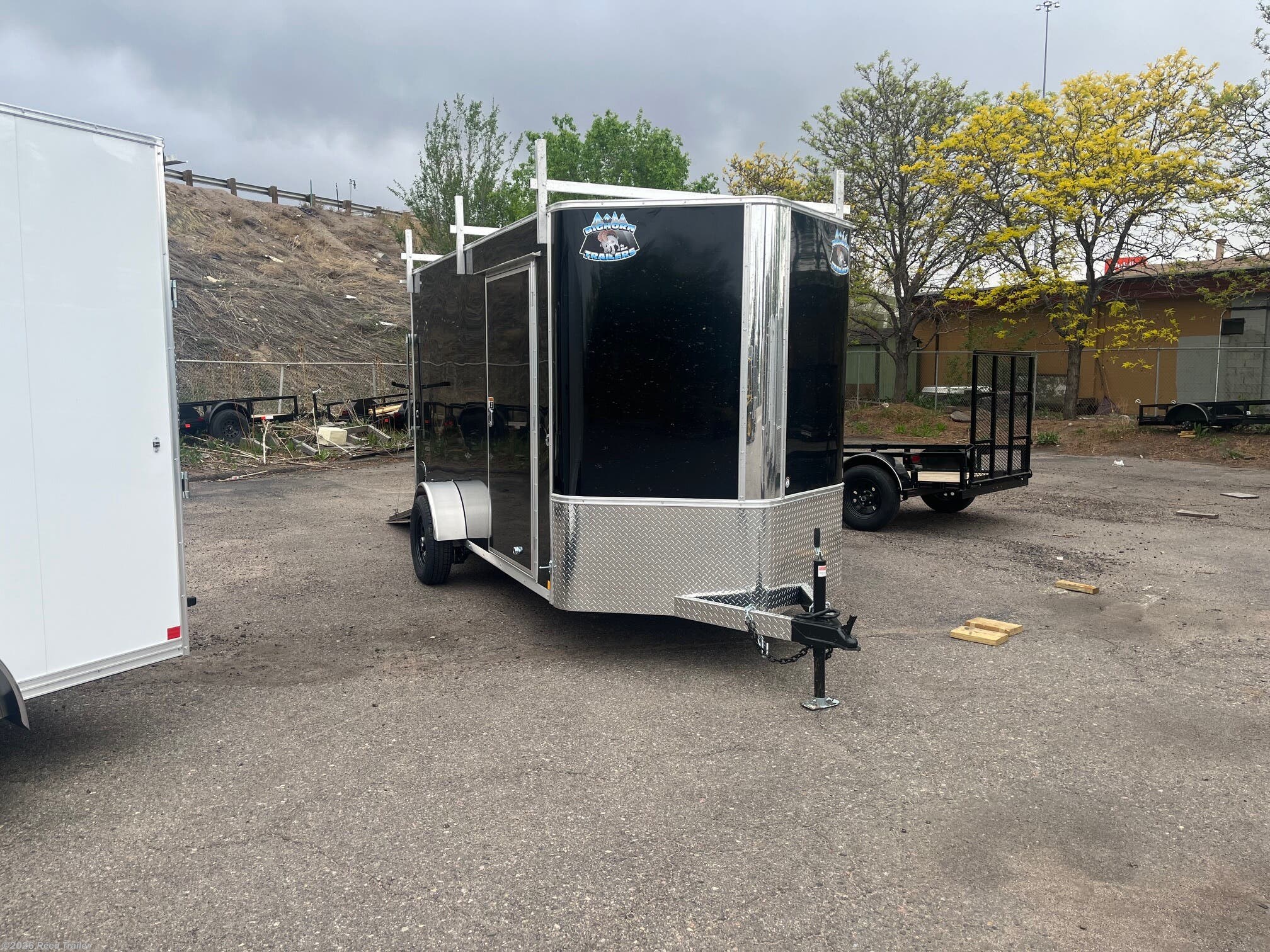 2027 R&M Trailer Mfg 6X12 V-NOSE