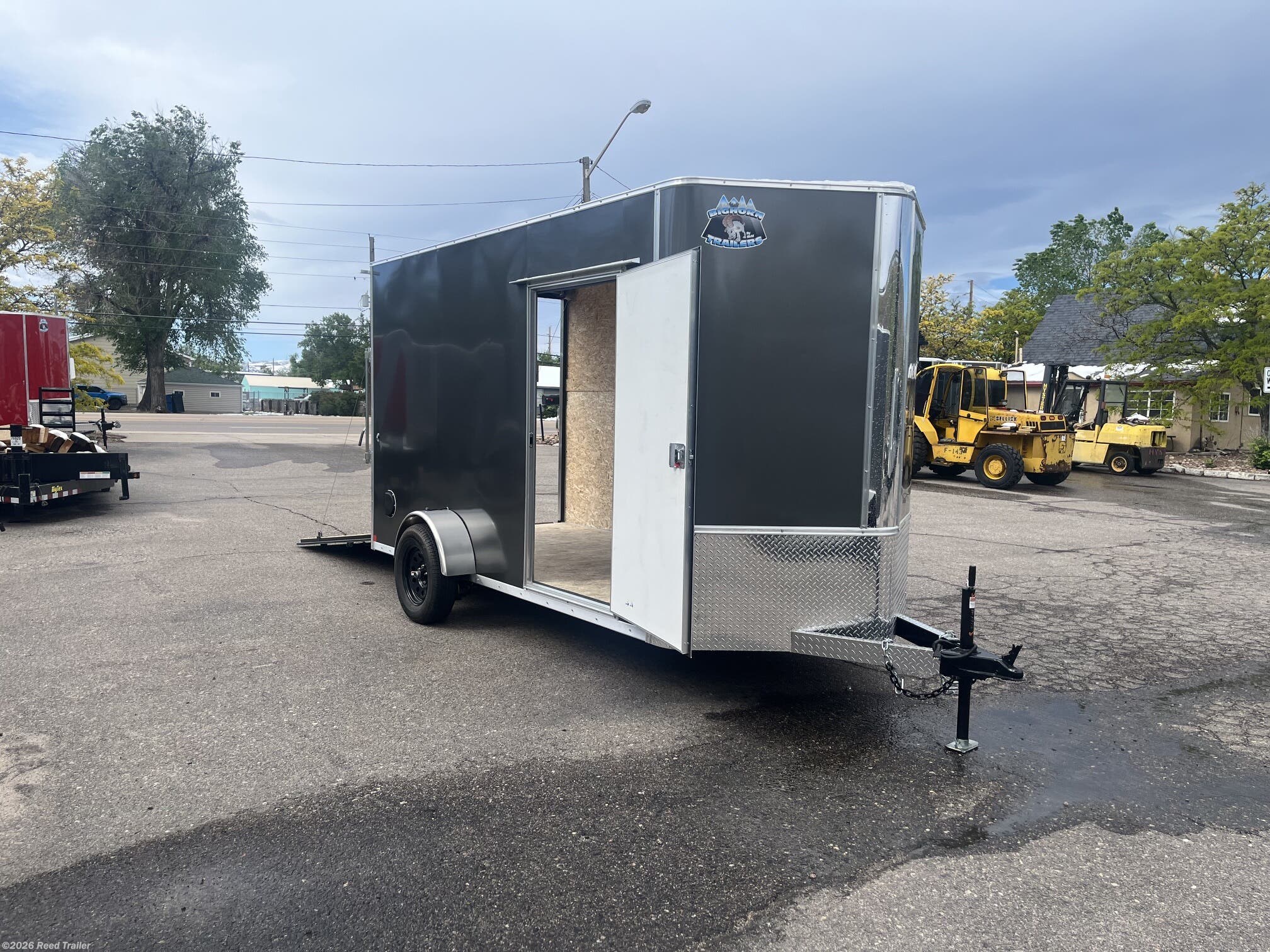 2027 R&M Trailer Mfg 6X12 V-NOSE 7' TALL