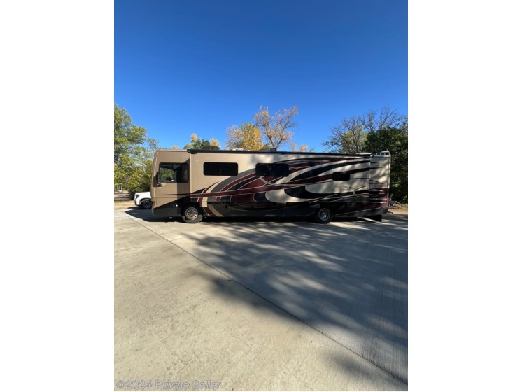 Used 2019 Fleetwood Pace Arrow kitchen table rear bathroom available in bottineau, North Dakota