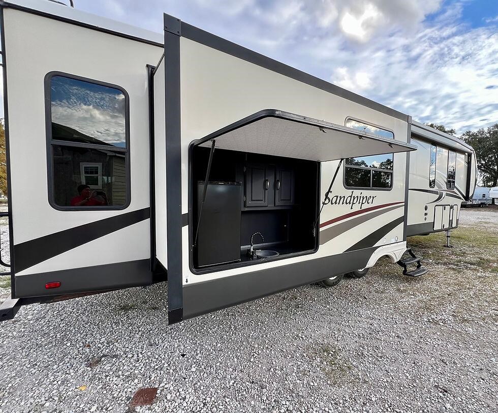 Used 2017 Forest River Sandpiper Luxury 2BR, Loft, W/D Hookups – $36,500 OBO – Helena, MT available in East helena, Montana