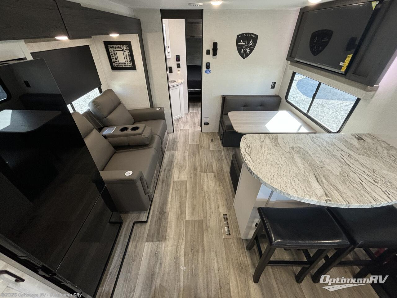 New 2025 Venture RV Stratus 241VRK available in Moore, Oklahoma