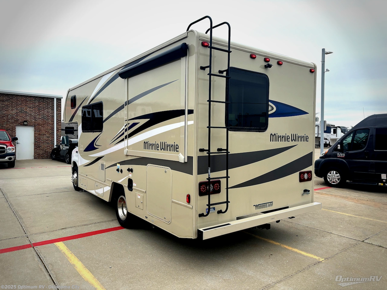 2022 Minnie Winnie 22M by Winnebago from Optimum RV - Oklahoma City in Moore, Oklahoma