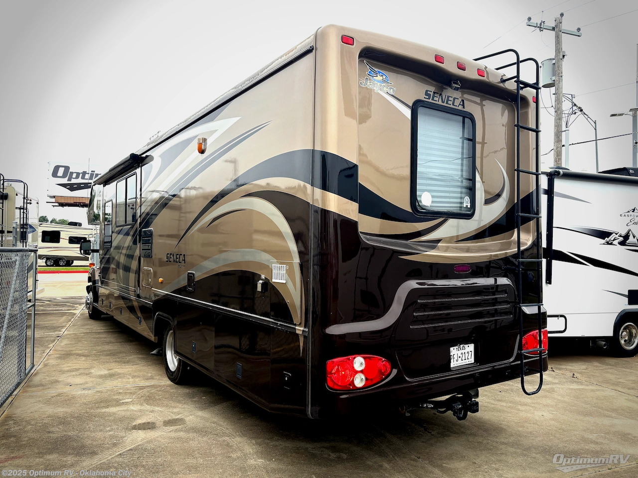 2009 Seneca HD 35GS by Jayco from Optimum RV - Oklahoma City in Moore, Oklahoma