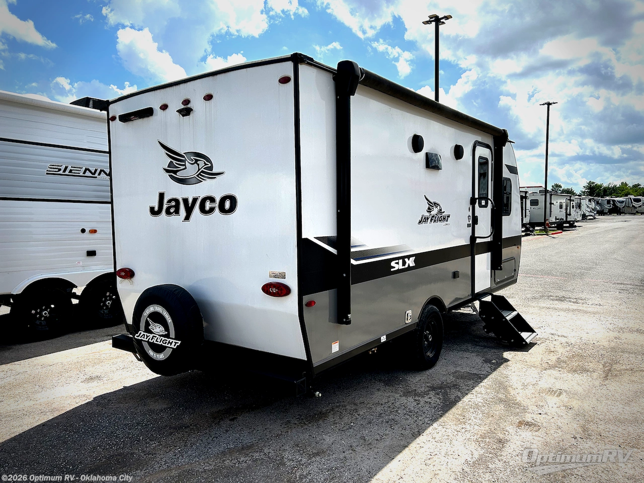 2024 Jayco Jay Flight SLX 174BH - Used Travel Trailer For Sale by Optimum RV - Oklahoma City in Moore, Oklahoma features Awning