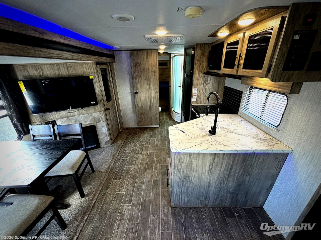 Used 2021 Forest River Cherokee Alpha Wolf 23RD-L available in Moore, Oklahoma