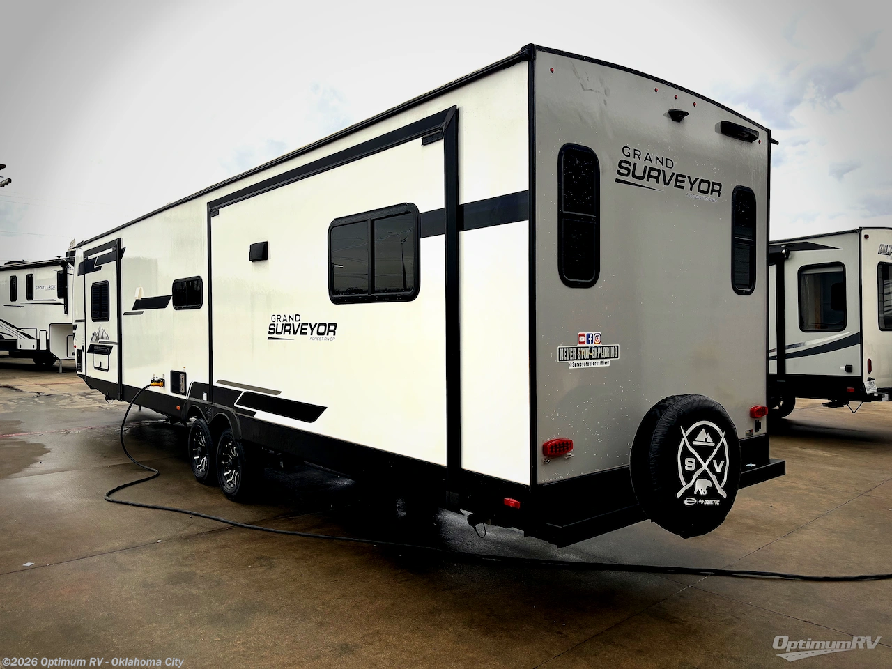 2024 Grand Surveyor 302RDBS by Forest River from Optimum RV - Oklahoma City in Moore, Oklahoma