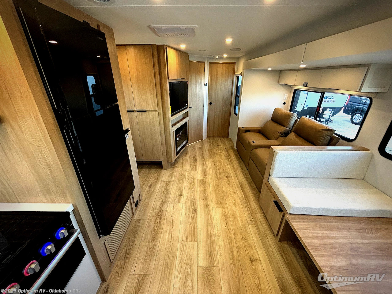New 2026 Winnebago Thrive 26FKD available in Moore, Oklahoma