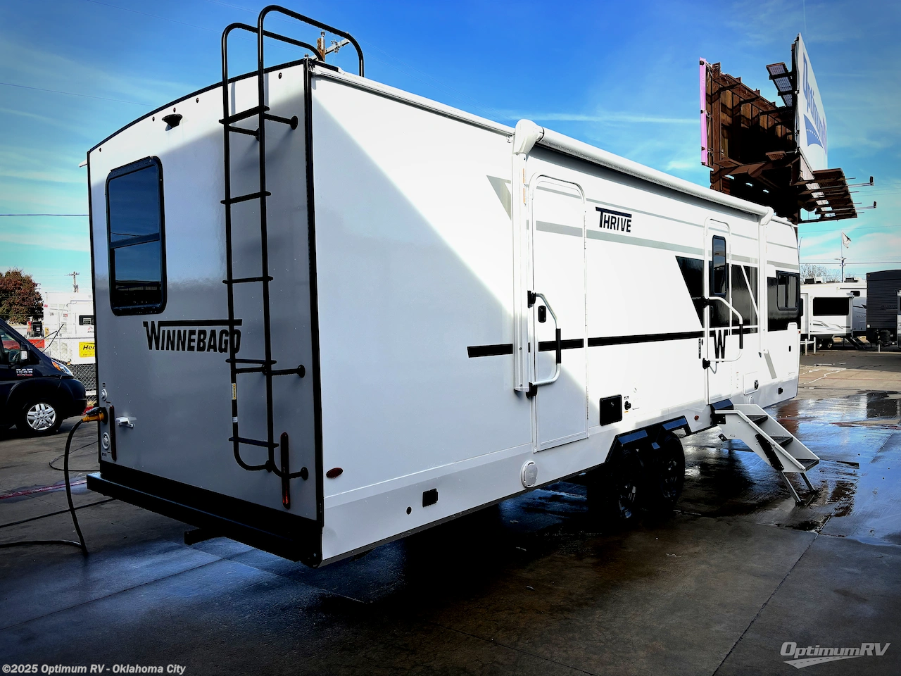 2026 Winnebago Thrive 26FKD - New Travel Trailer For Sale by Optimum RV - Oklahoma City in Moore, Oklahoma features Awning, Slideout