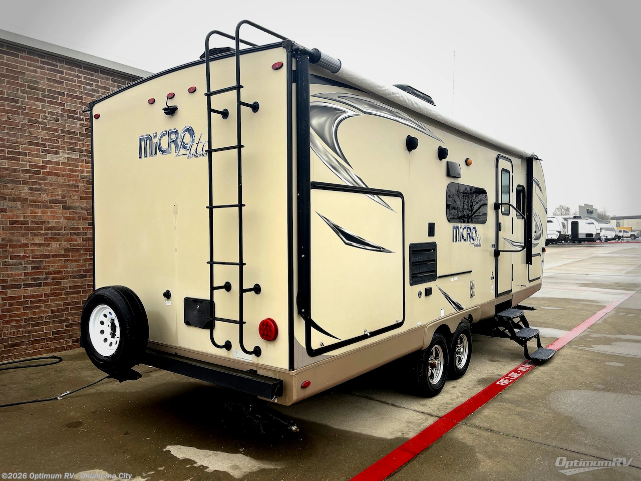 2019 Forest River Flagstaff Micro Lite 25BDS - Used Travel Trailer For Sale by Optimum RV - Oklahoma City in Moore, Oklahoma features Awning, Slideout