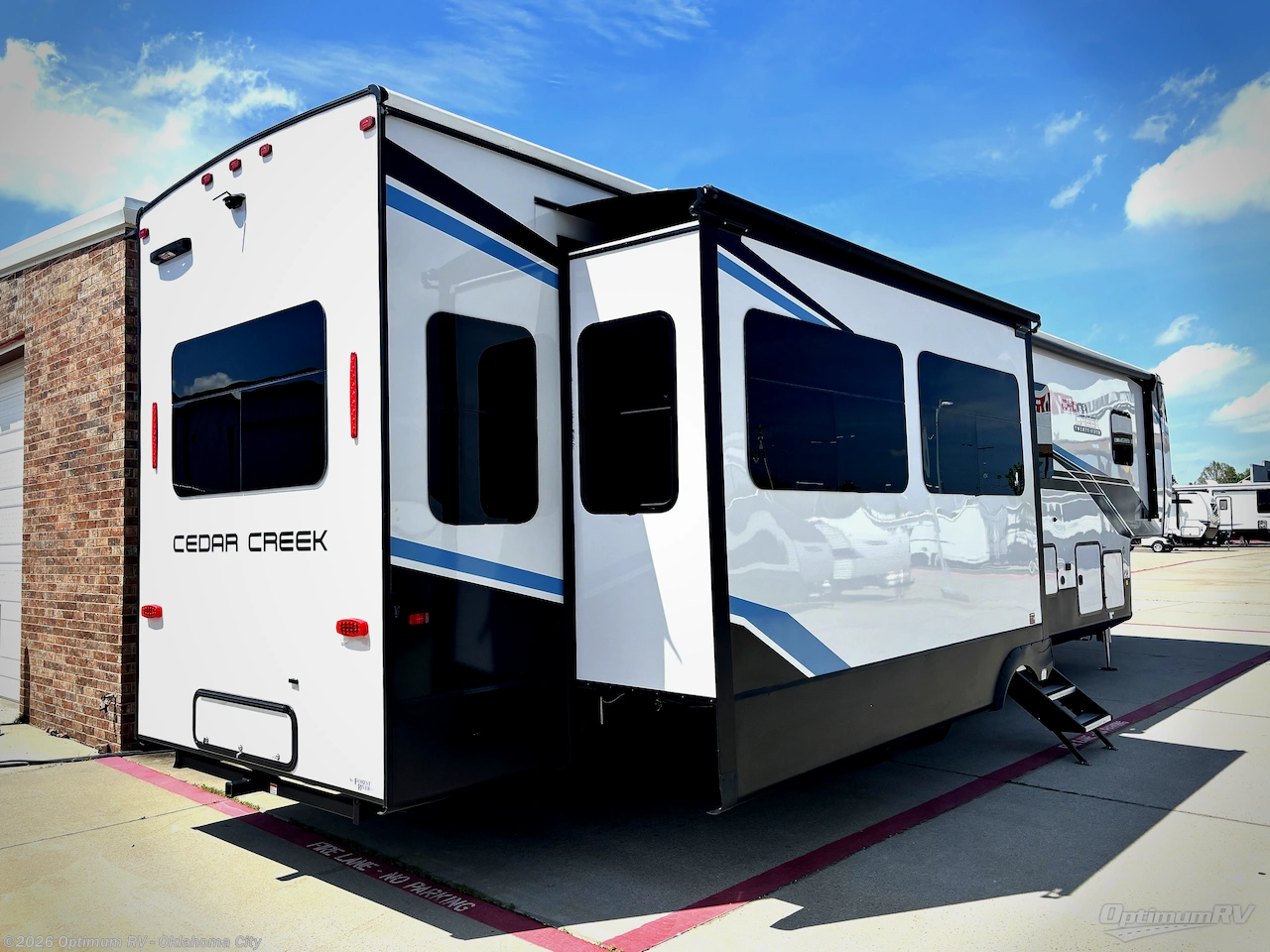 2024 Forest River Cedar Creek 377BH - Used Fifth Wheel For Sale by Optimum RV - Oklahoma City in Moore, Oklahoma features Awning, Slideout