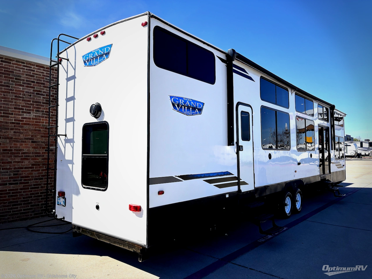 2023 Forest River Salem Grand Villa 42VIEW - Used Destination Trailer For Sale by Optimum RV - Oklahoma City in Moore, Oklahoma features Awning, Slideout