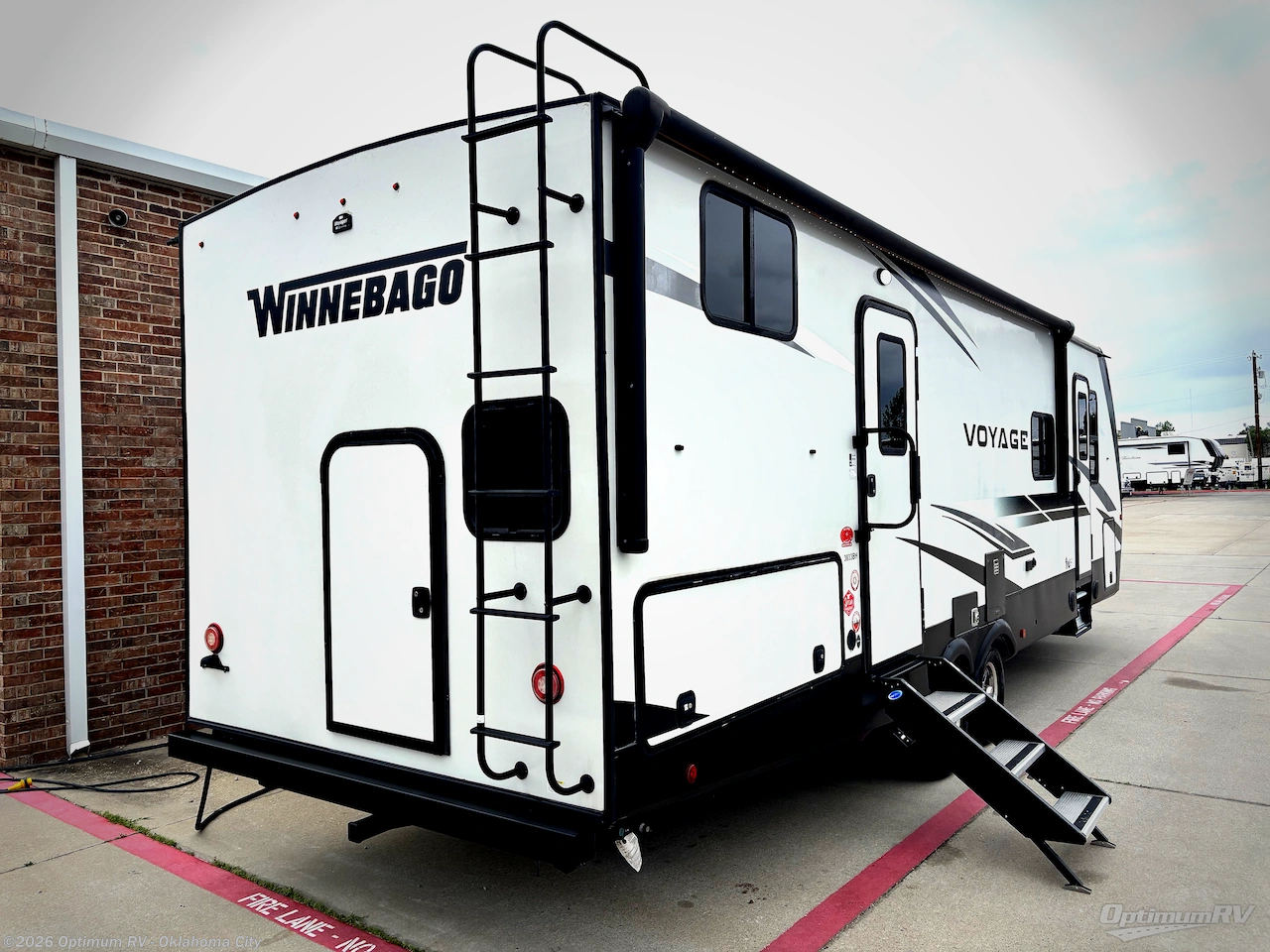 2022 Winnebago Voyage 3033BH - Used Travel Trailer For Sale by Optimum RV - Oklahoma City in Moore, Oklahoma features Slideout