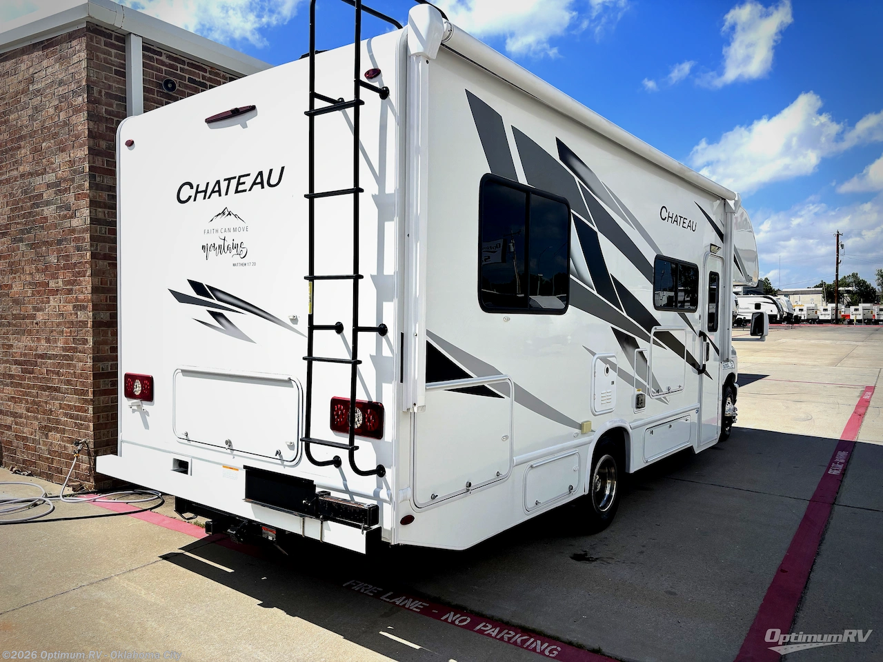 2024 Thor Chateau 25V - Used Class C For Sale by Optimum RV - Oklahoma City in Moore, Oklahoma features Awning, Slideout