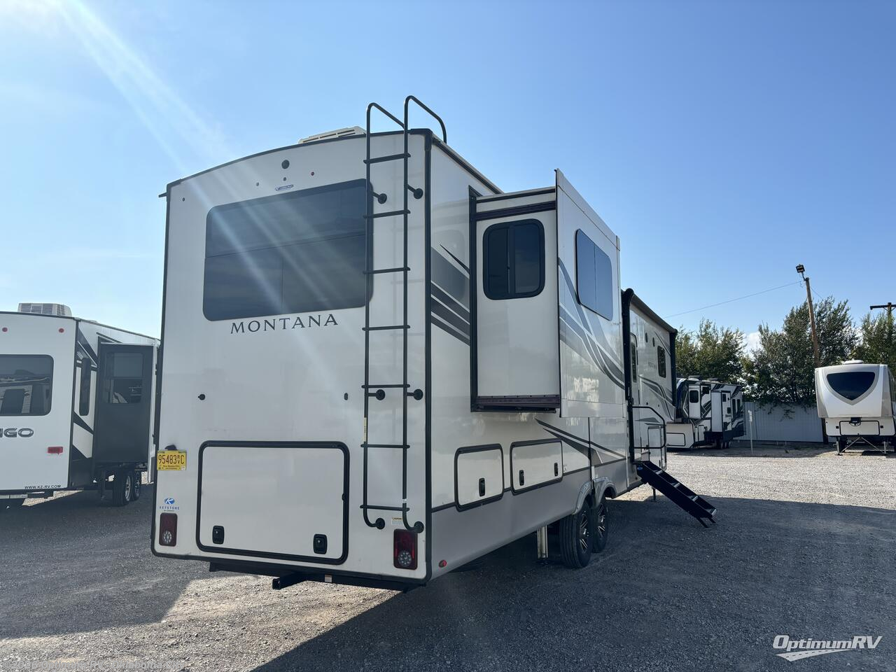 2023 Keystone Montana M-3793RD - Used Fifth Wheel For Sale by Optimum RV - Oklahoma City in Moore, Oklahoma features Slideout, Awning